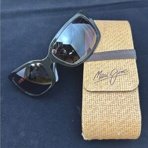 Maui Jim Glossy Black Sunglasses with Woven Case